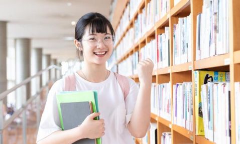 中育貝拉國際高中秋季插班錄取要求