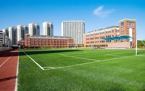 北京愛迪國際學校小學畢業可以轉回公立上初中嗎