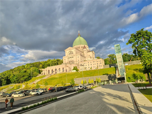 北京市通州區私立樹人學校加拿大研學