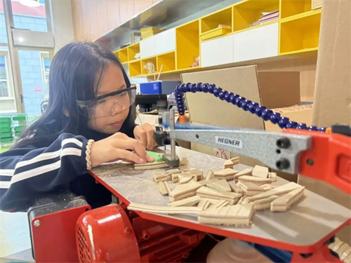 德閎小學部志閎課