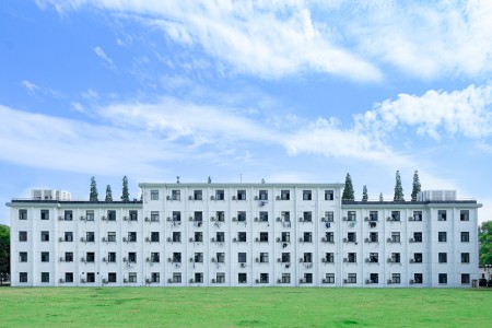 來聽聽家長客觀評價英國蔚翎學校海外學習中心怎么樣