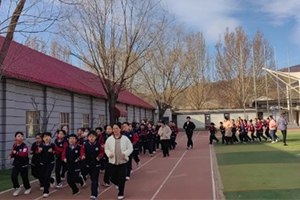 海淀區尚麗外國語學校小學開展跑步活動:快樂向前沖,奔跑無極限