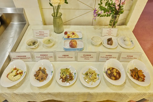 北京一土致知學校食堂