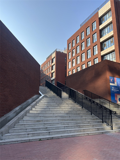 北京外國語大學國際課程中心基礎設施