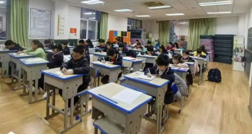 三河市燕橋?qū)W校