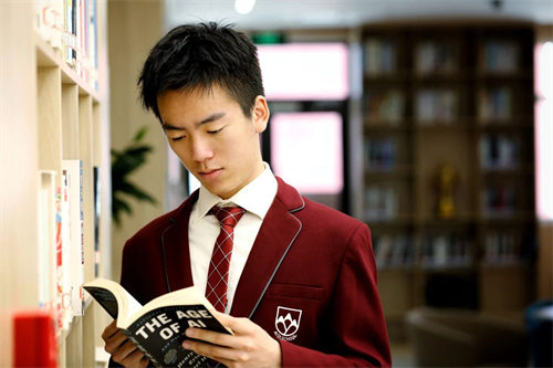 愛(ài)迪畢業(yè)生