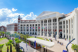 海南英雅盛彼德學校