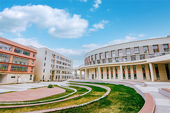 張家口未來(lái)學(xué)校(原張家口北京一零一實(shí)驗(yàn)學(xué)校)