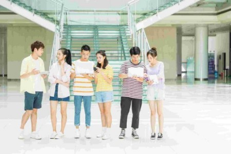 北京市中關村外國語學校國際高中部招生