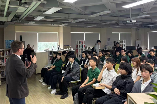 紐大招生官來訪青苗