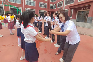 三河市燕橋學校小學部開展教師節特別活動：濃情九月·致敬師恩！