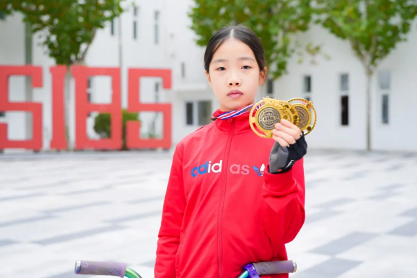 君誠學子獲世界冠軍